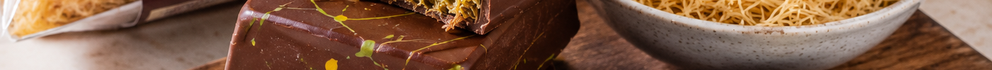 Roasted kataifi pastry with pistachio cream and Dubai chocolate filling